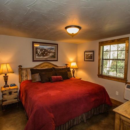 Nrs Event Center & Guest Ranch Hotel Decatur Bagian luar foto