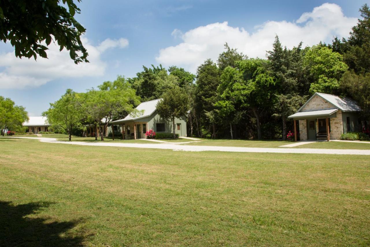 Nrs Event Center & Guest Ranch Hotel Decatur Bagian luar foto