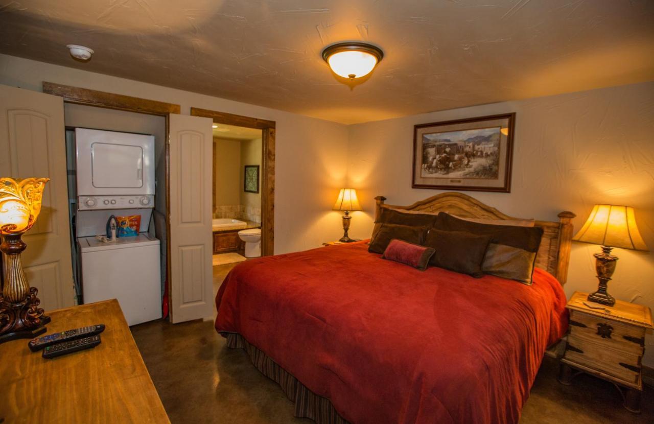 Nrs Event Center & Guest Ranch Hotel Decatur Bagian luar foto