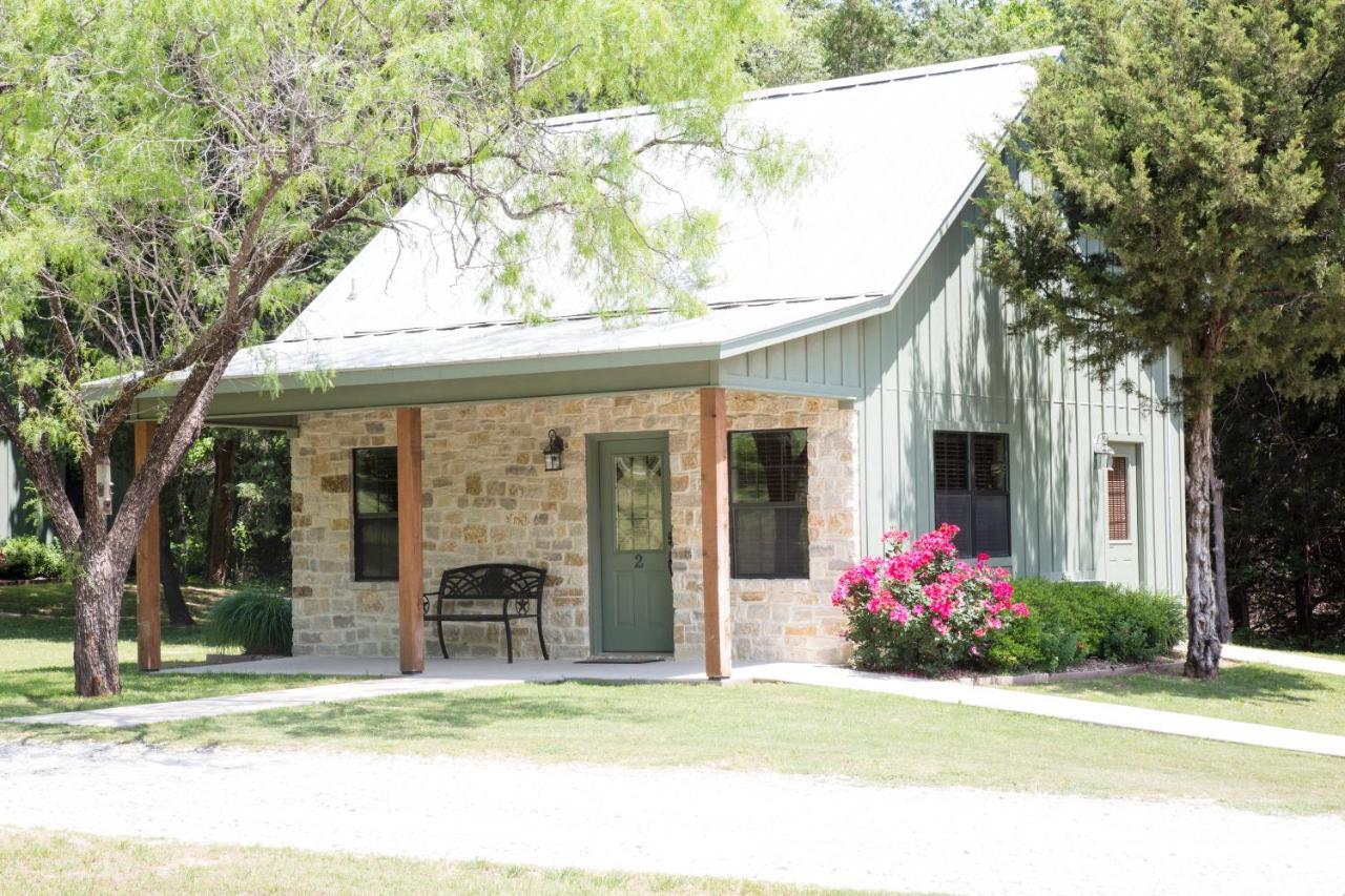 Nrs Event Center & Guest Ranch Hotel Decatur Bagian luar foto