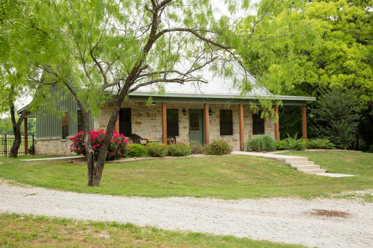 Nrs Event Center & Guest Ranch Hotel Decatur Bagian luar foto