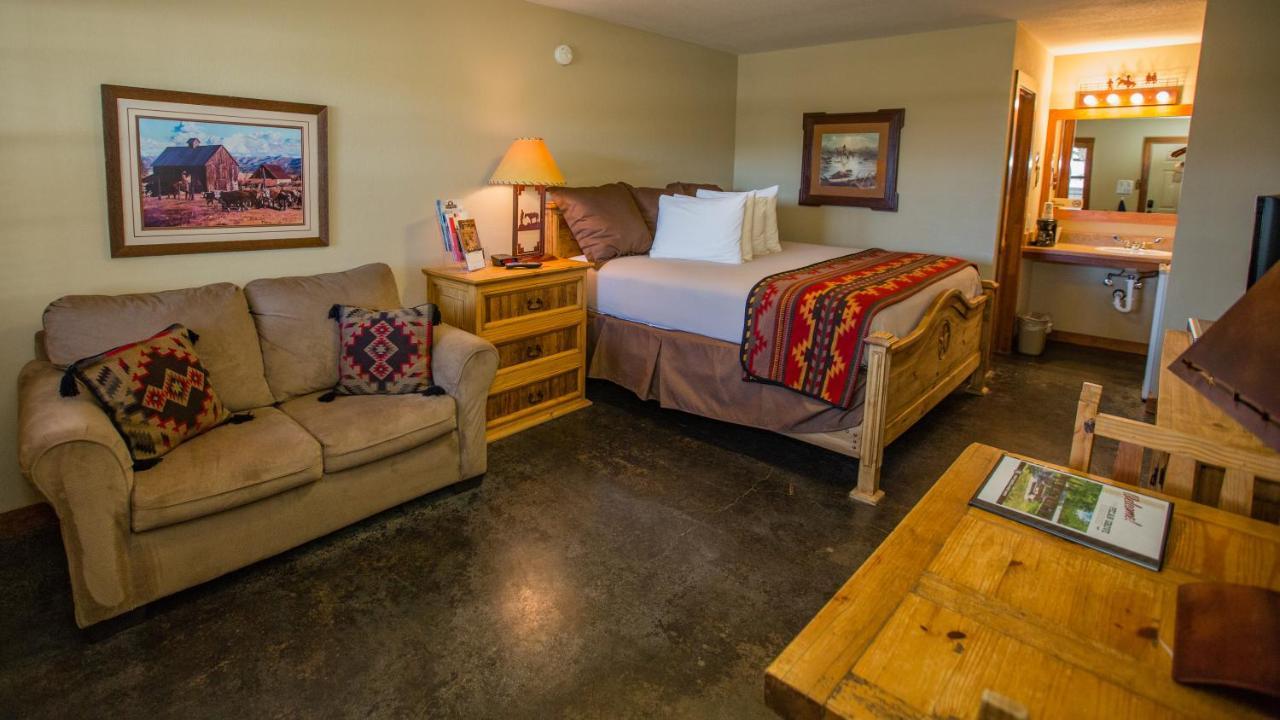 Nrs Event Center & Guest Ranch Hotel Decatur Bagian luar foto