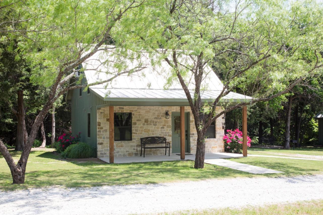 Nrs Event Center & Guest Ranch Hotel Decatur Bagian luar foto