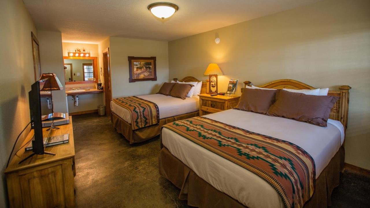 Nrs Event Center & Guest Ranch Hotel Decatur Bagian luar foto
