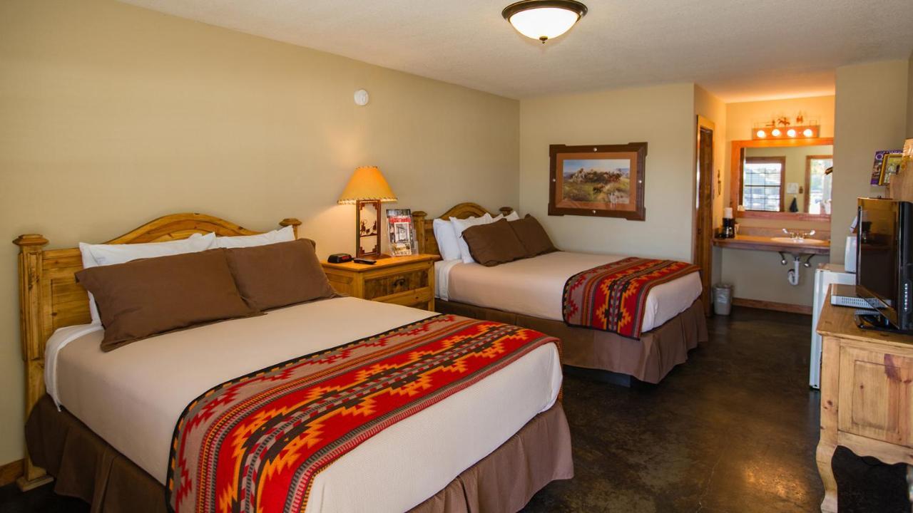 Nrs Event Center & Guest Ranch Hotel Decatur Bagian luar foto