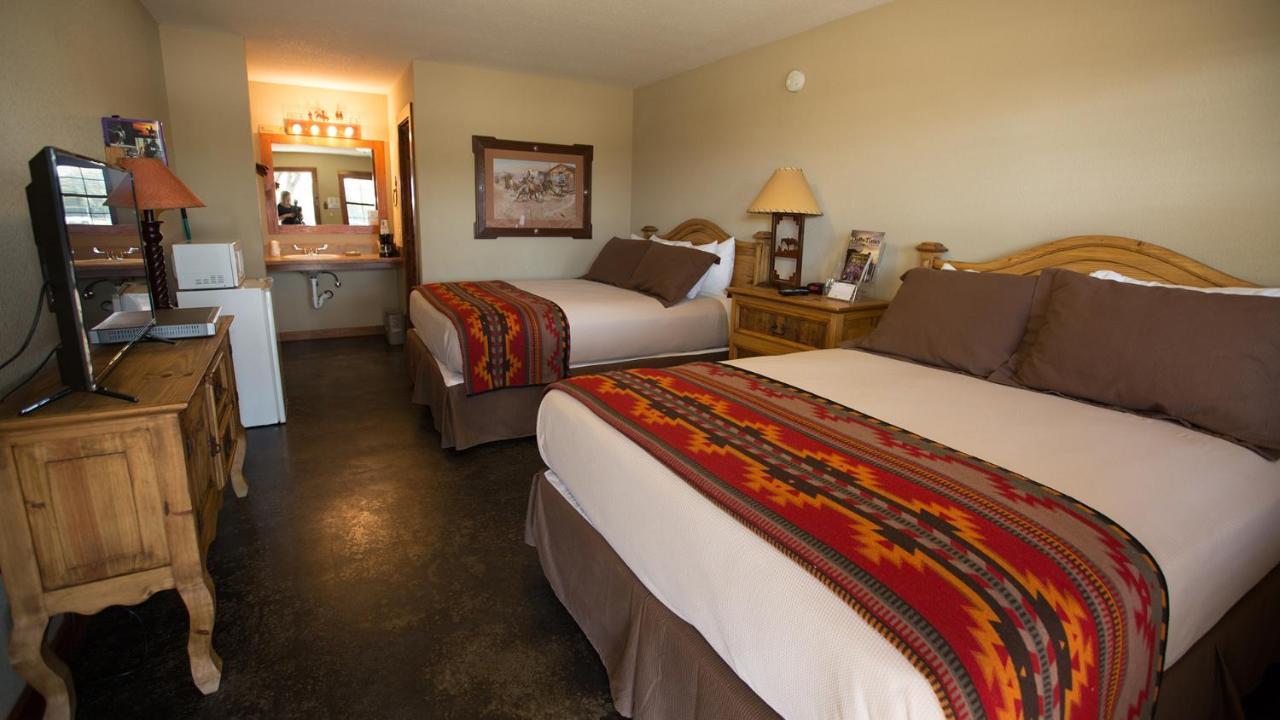 Nrs Event Center & Guest Ranch Hotel Decatur Bagian luar foto