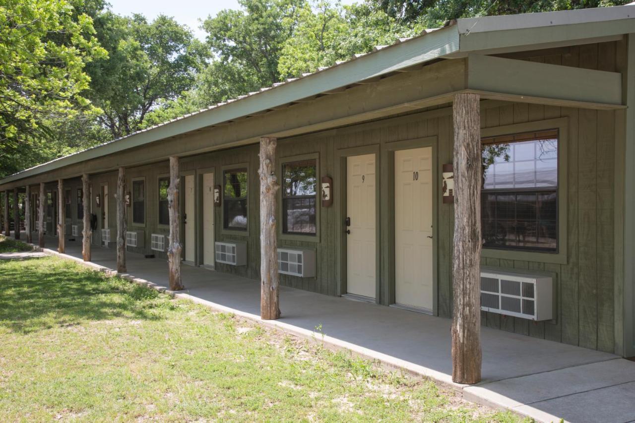 Nrs Event Center & Guest Ranch Hotel Decatur Bagian luar foto